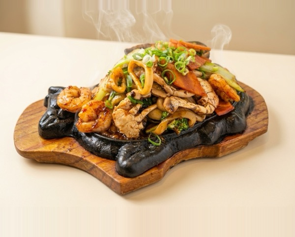 Sizzling Black Bean Plate · wok-tossed vegetables in fermented black bean sauce served sizzling on a hot iron plate